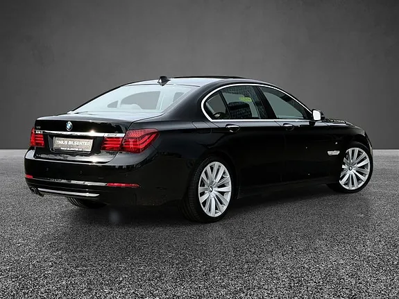 BMW 730D 2013 photo 2