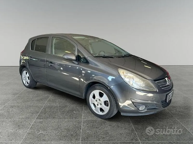 Opel Corsa 2011 photo 3