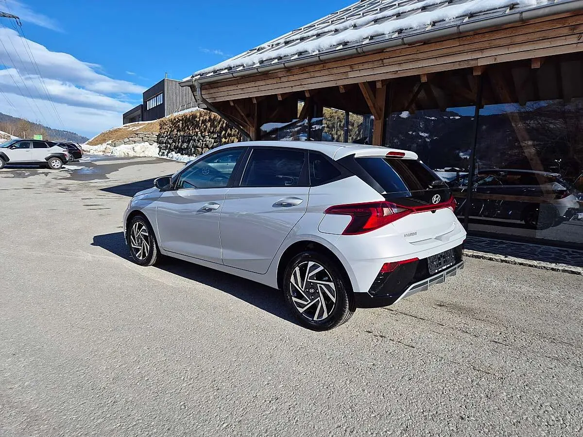 Hyundai I20 2025 photo 3
