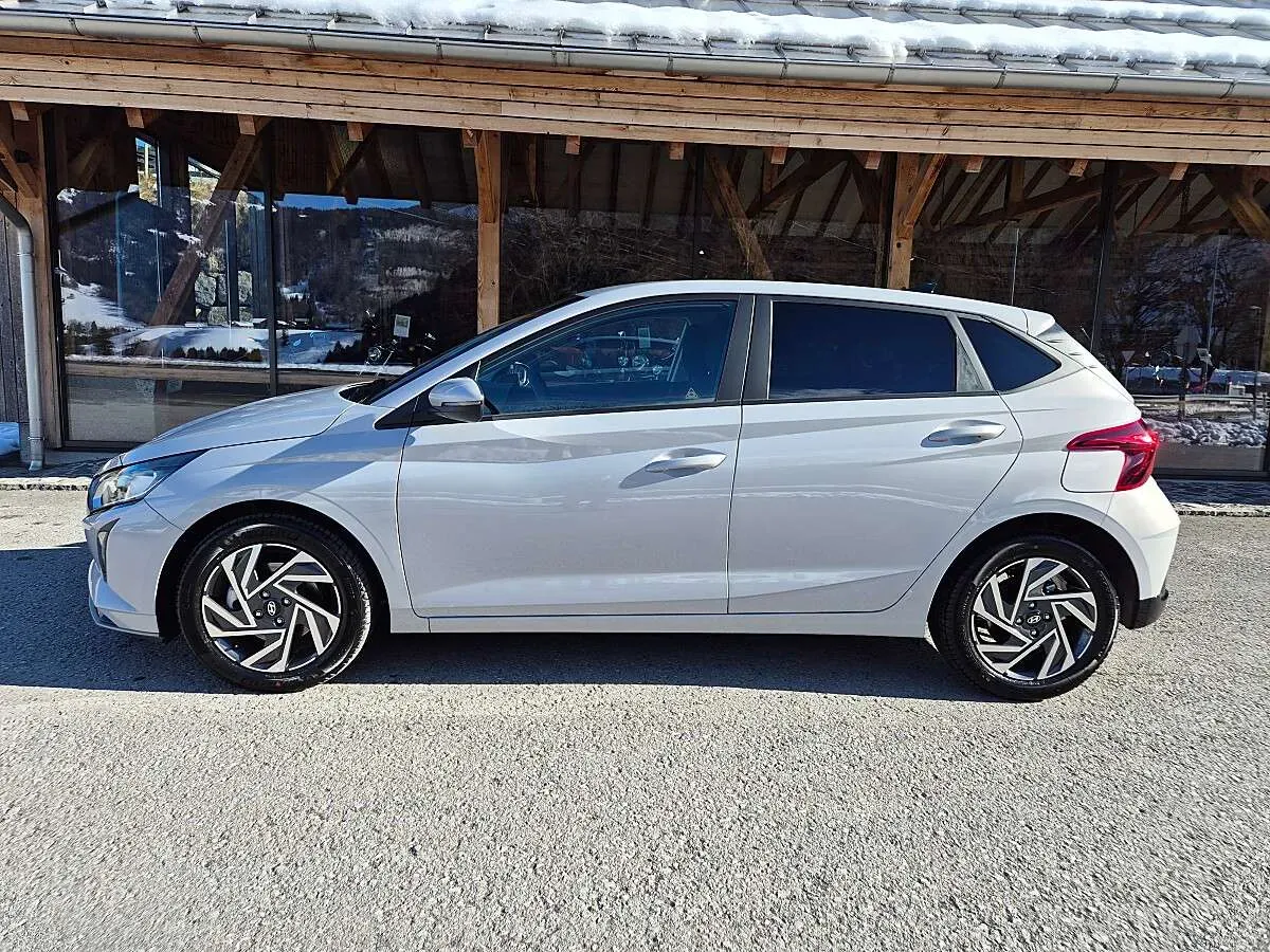 Hyundai I20 2025 photo 2