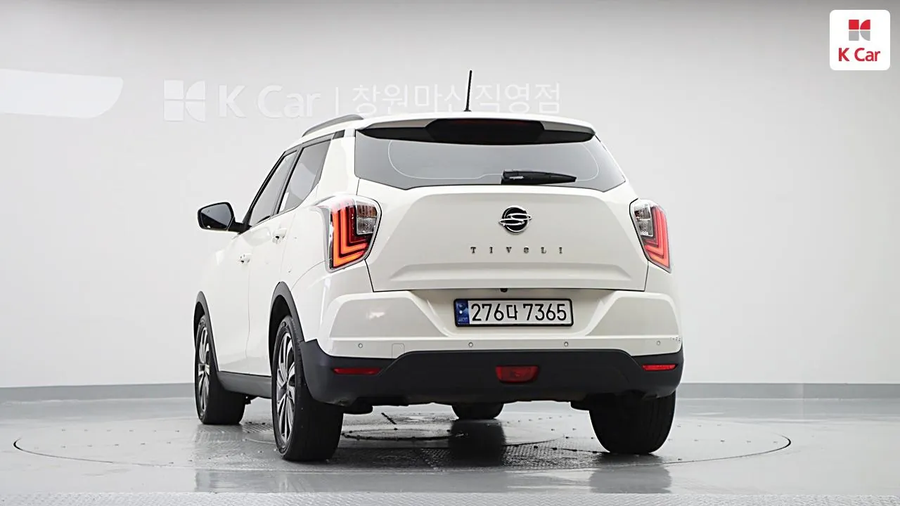 KG Mobility 베리 뉴 티볼리 2023 photo 2