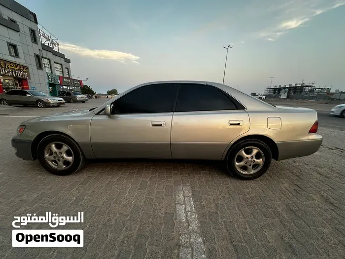 Lexus Es 300 1998 photo 4