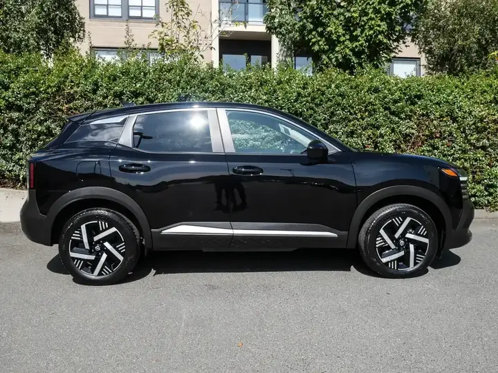 Nissan Kicks 2025 photo 2