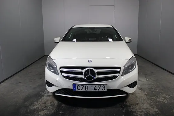 Mercedes-Benz A180 2013 photo 5