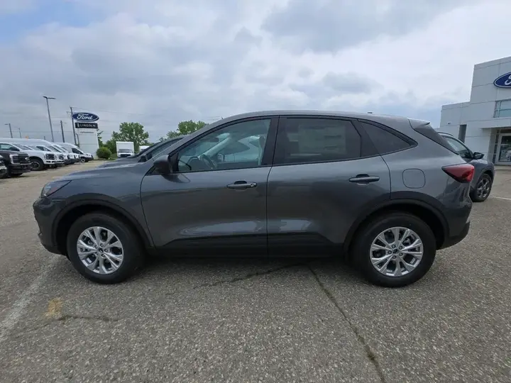 Ford Escape 2025 photo 4