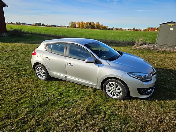 Renault Megane Iii 2014 photo 2