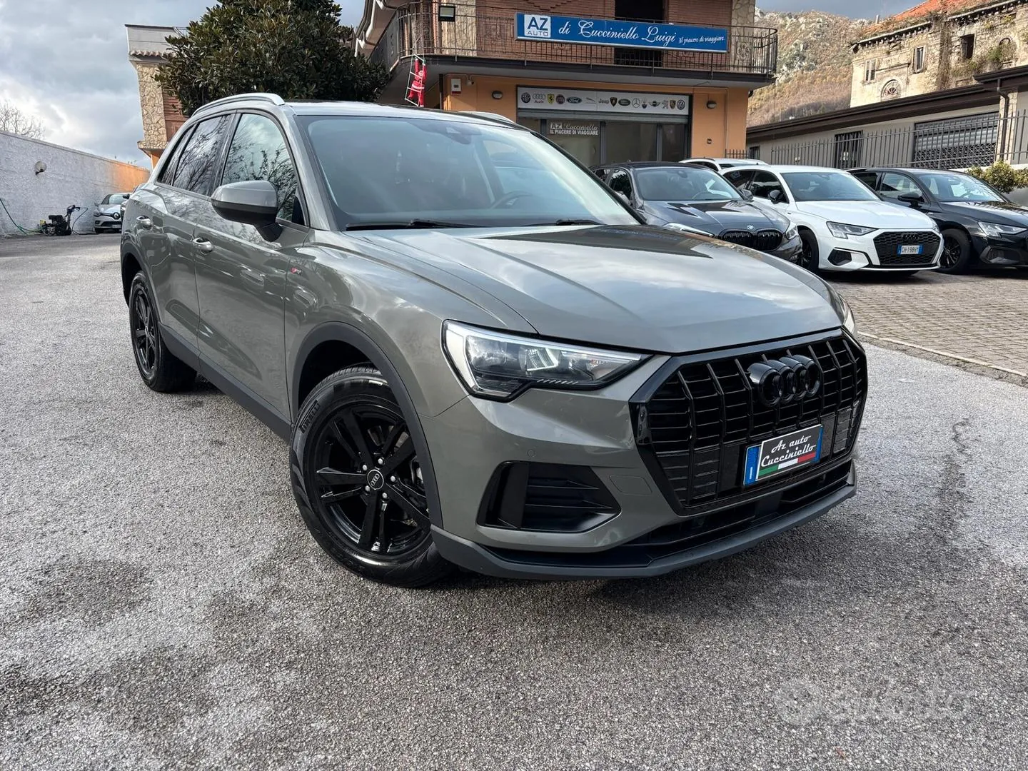 Audi Q3 2022 photo 2