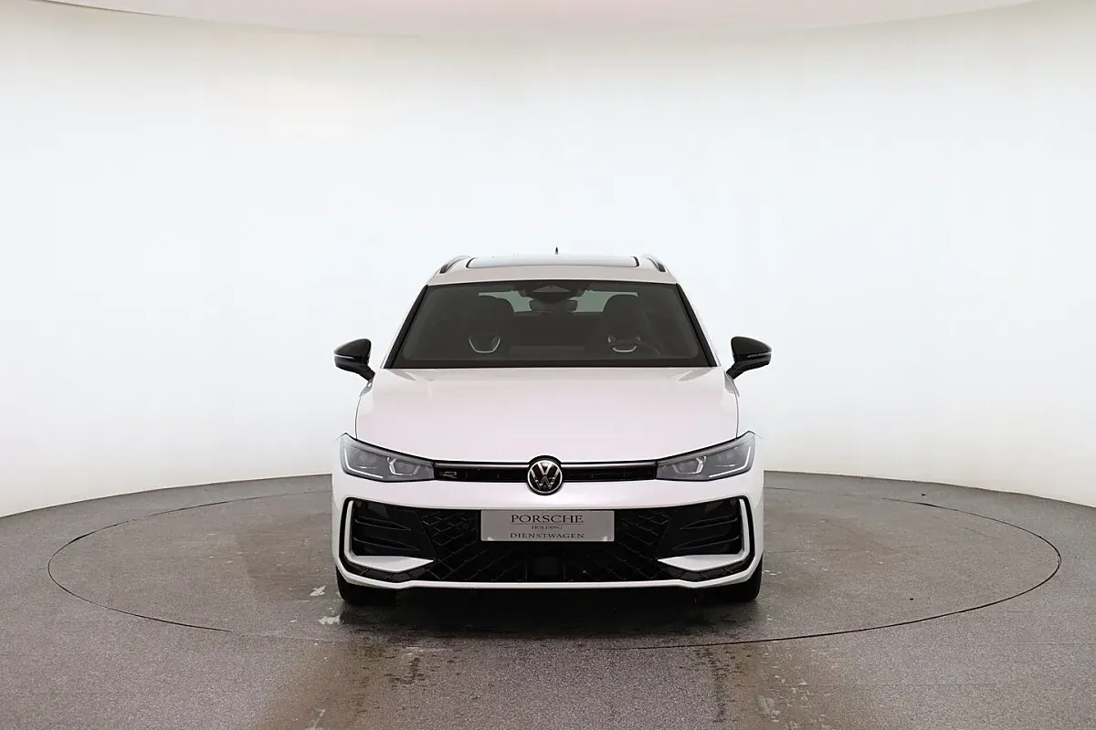 Volkswagen Passat 2026 photo 2
