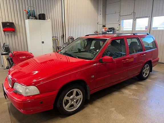 Volvo V70 2000 photo 3