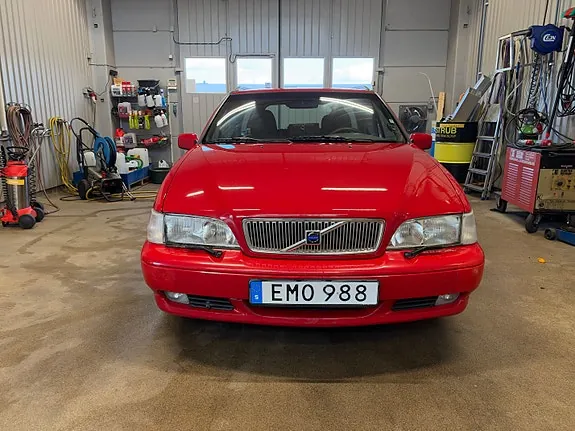 Volvo V70 2000 photo 2