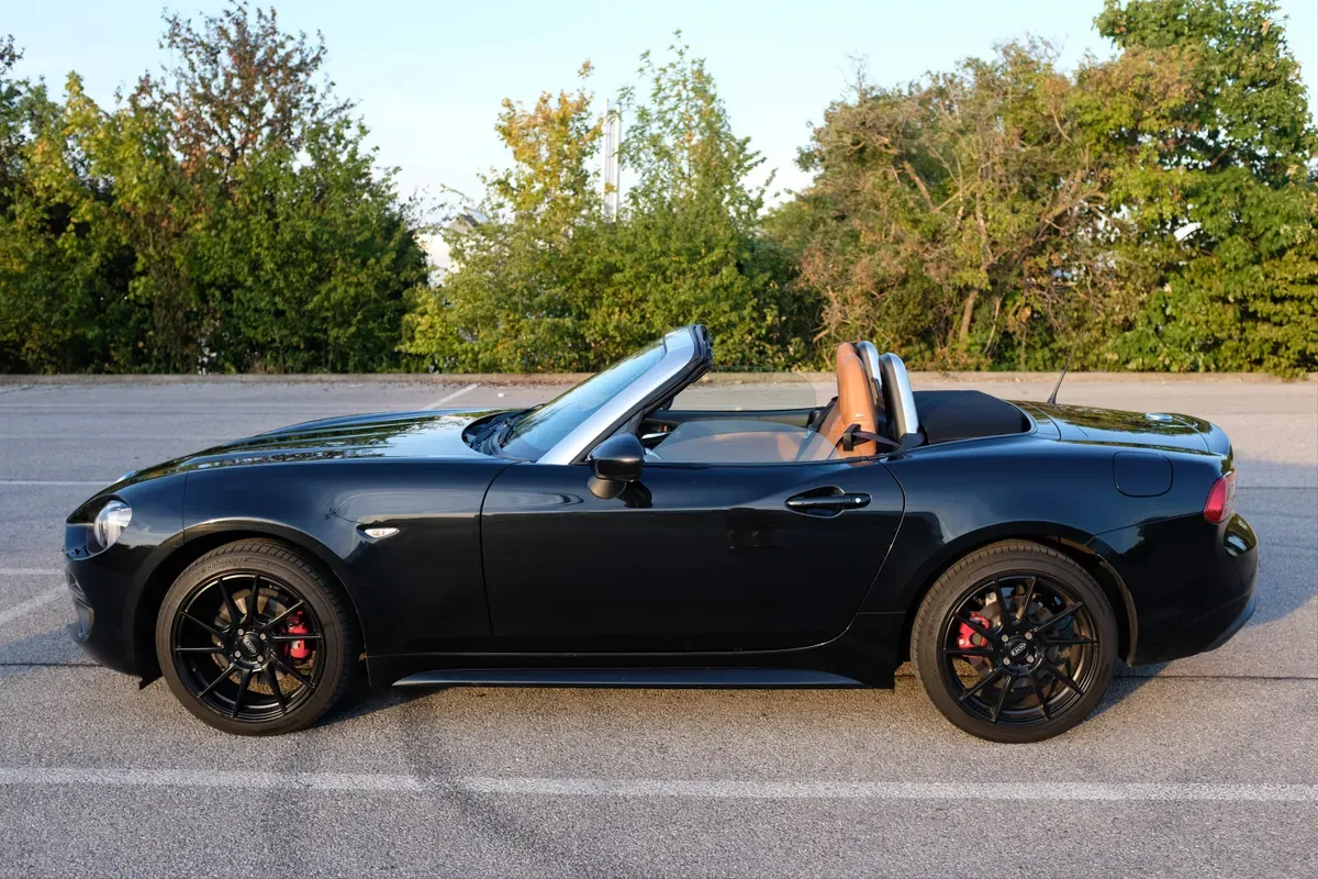 Fiat 124 Spider 2018 photo 3