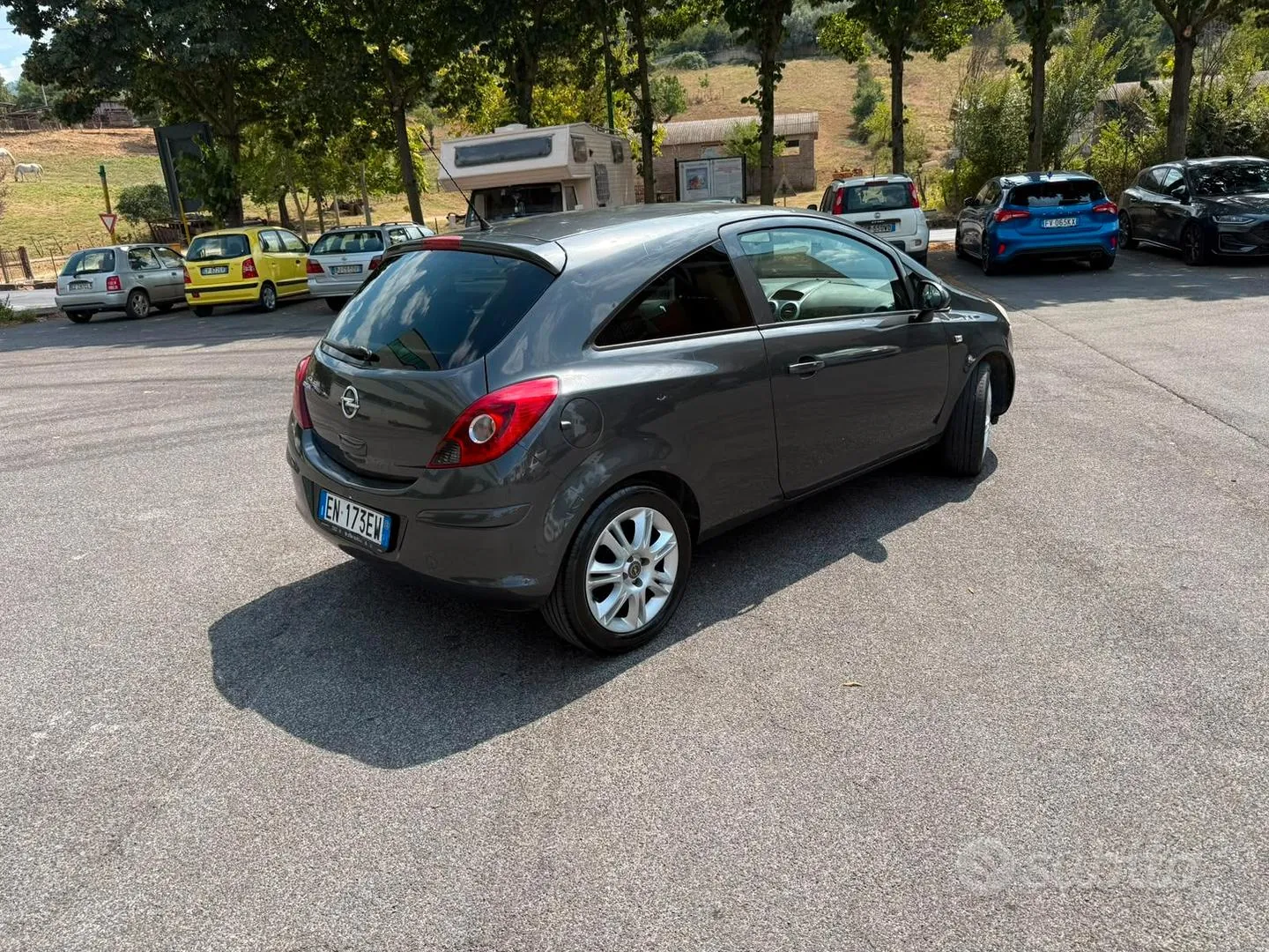Opel Corsa 2012 photo 2