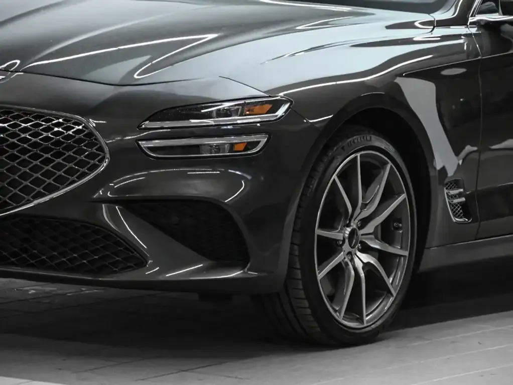 Genesis G70 2024 photo 2