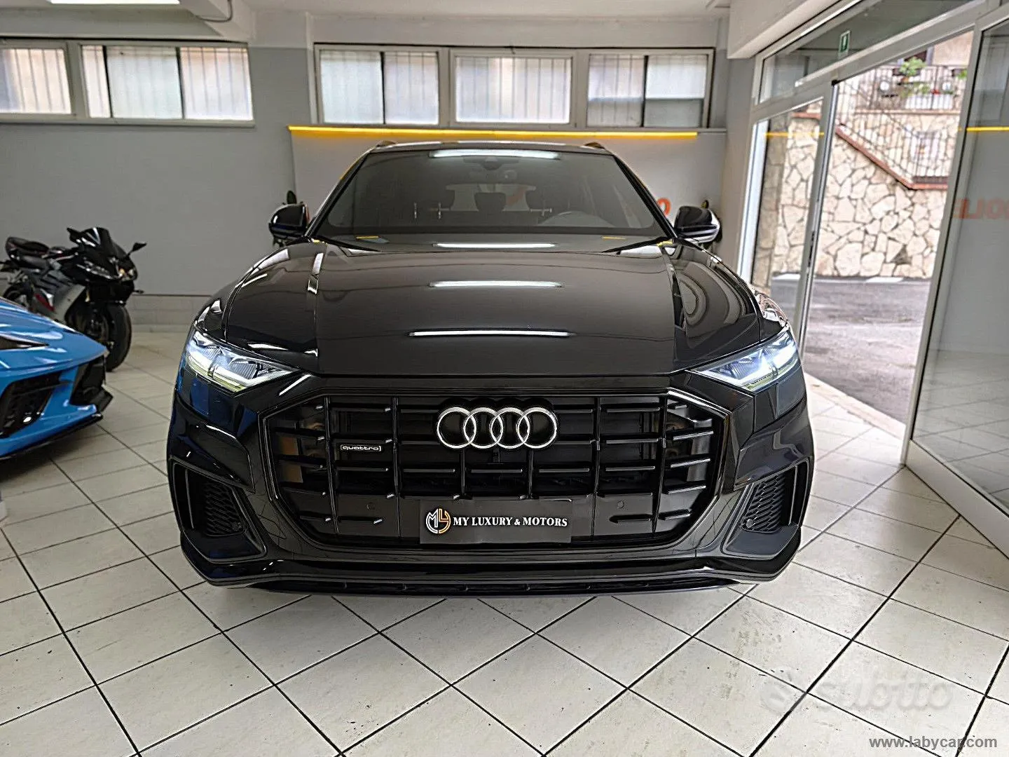 Audi Q8 2021 photo 2