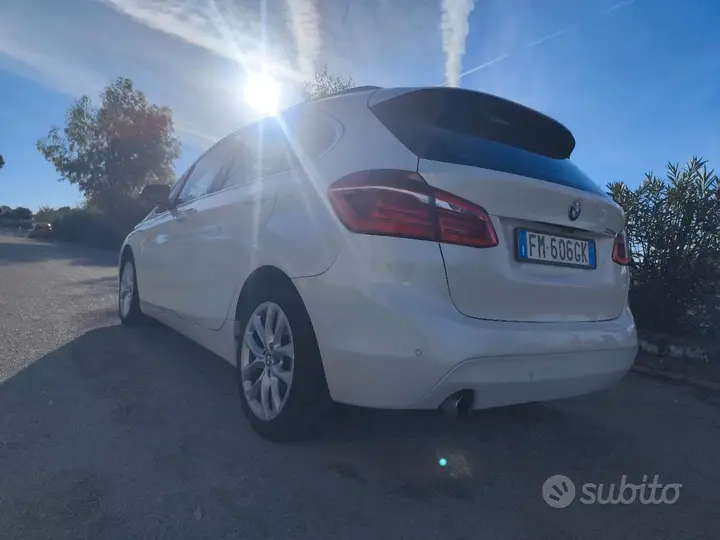 BMW 2 Series Active Tourer 2017 photo 2