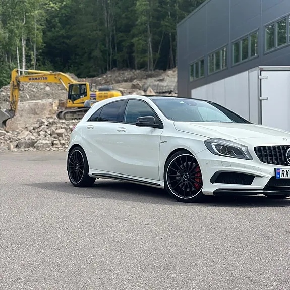 Mercedes-Benz A45 2014 photo 4