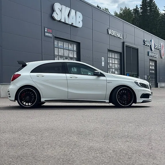 Mercedes-Benz A45 2014 photo 5