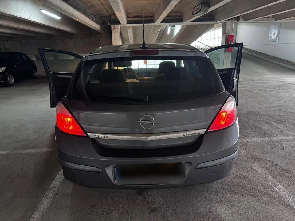 Opel Astra H