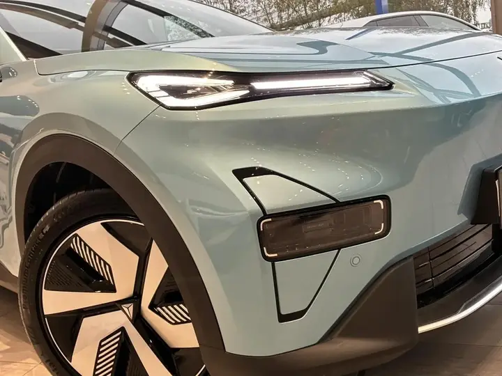 Changan Deepal S05 photo 3