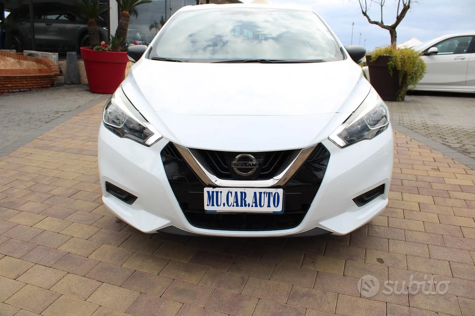 Nissan Micra 2017 photo 2