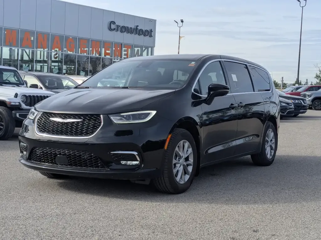 Chrysler Pacifica 2025 photo 4