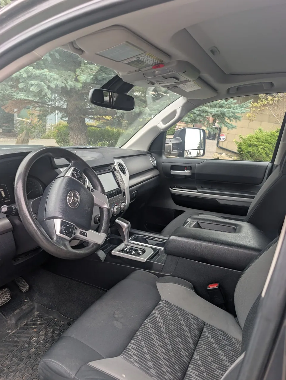 Toyota Tundra 2018 photo 3