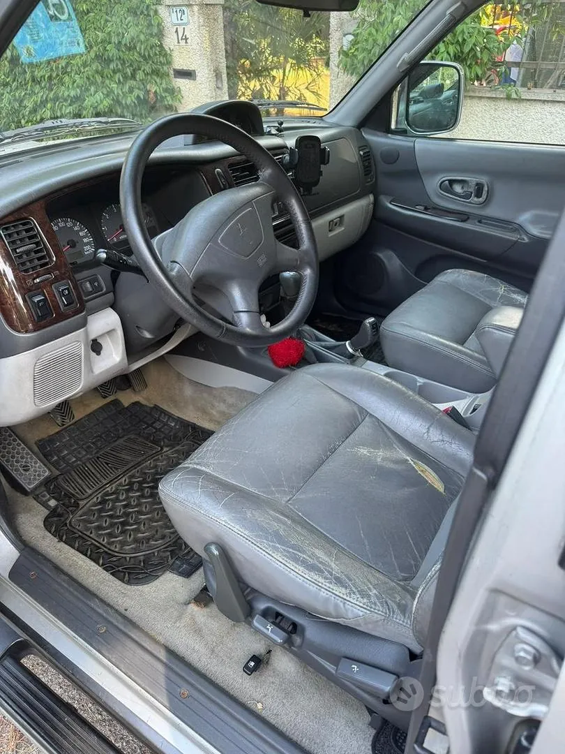 Mitsubishi Pajero Sport 2002 photo 4