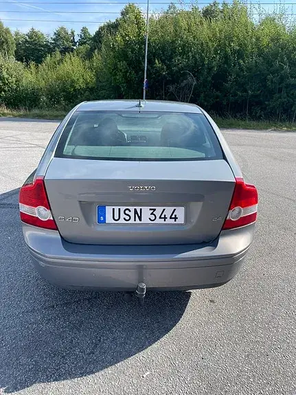 Volvo S40 2004 photo 2