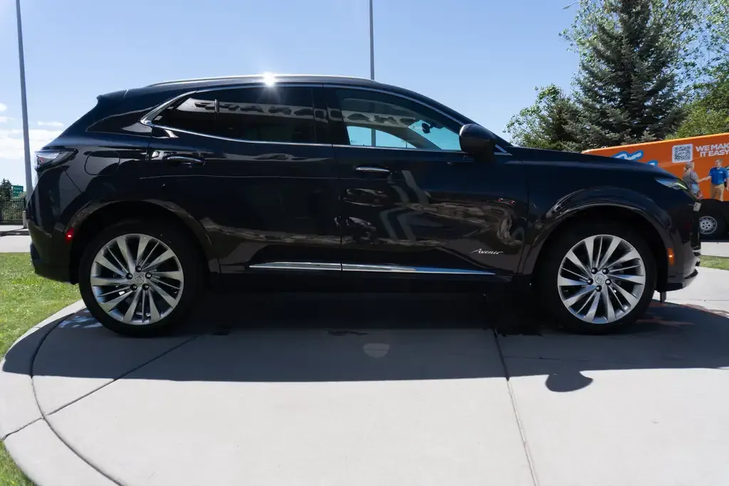 Buick Envision 2026 photo 4