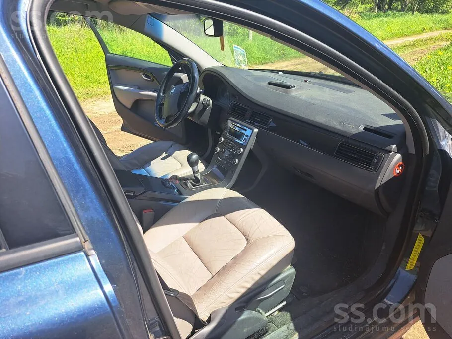 Volvo V70 2007 photo 3