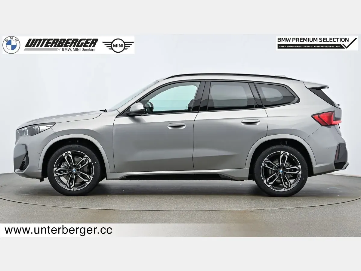 BMW Ix1 2025 photo 2
