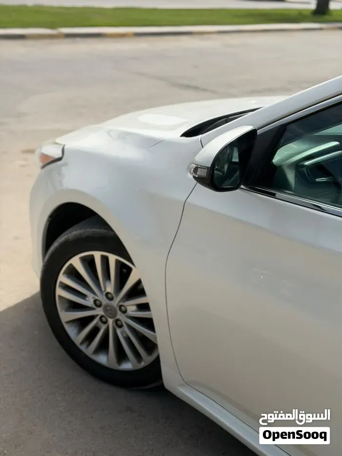 Toyota Avalon 2015 photo 2