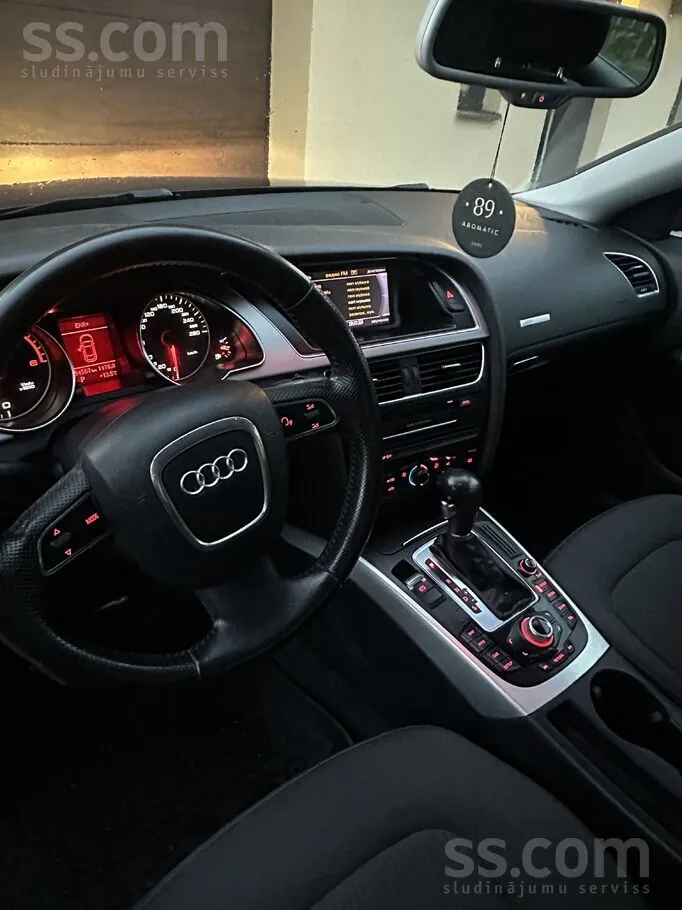 Audi A5 2010 photo 3