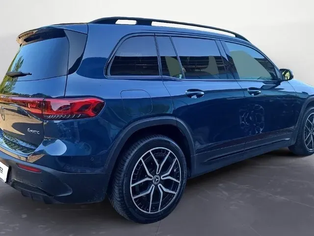 Mercedes-Benz Eqb