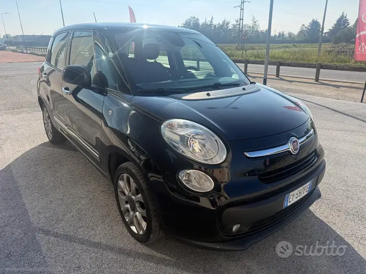 Fiat 500L 2015 photo 2