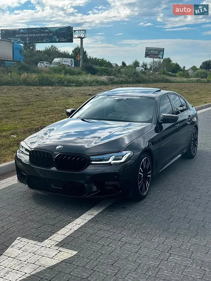 BMW 5 Series 2018 photo 3