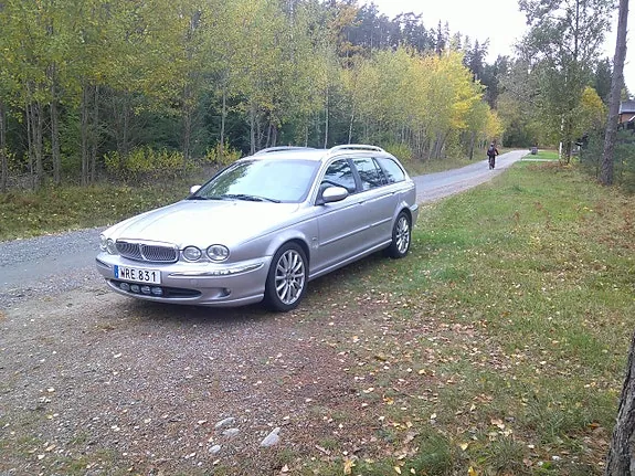 Jaguar X-Type
