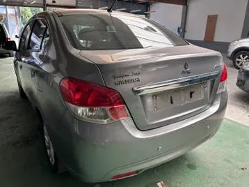 Mitsubishi Attrage 2015 photo 3