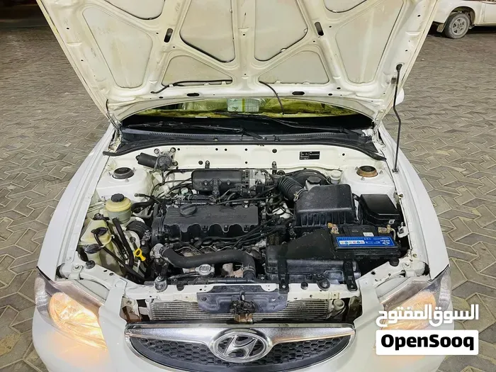 Hyundai Verna 2014 photo 4