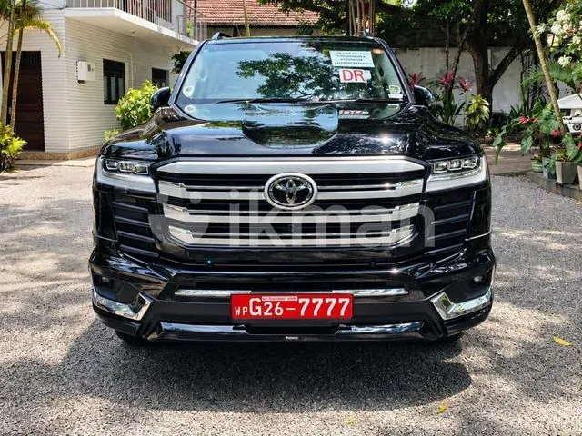 Toyota Land Cruiser photo 3
