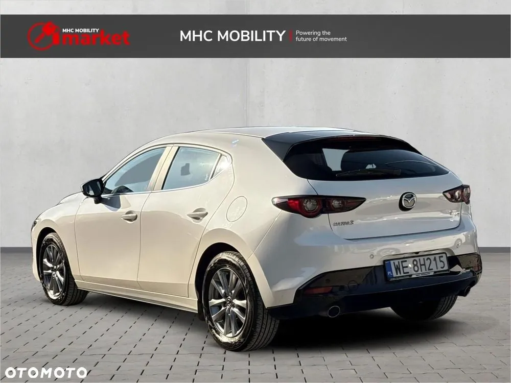 Mazda 3 2022 photo 3