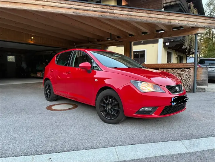 Seat Ibiza 2014 photo 2