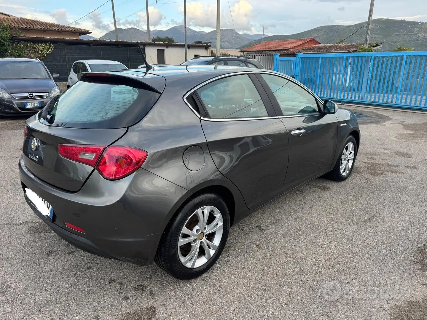 Alfa Romeo Giulietta 2011 photo 4