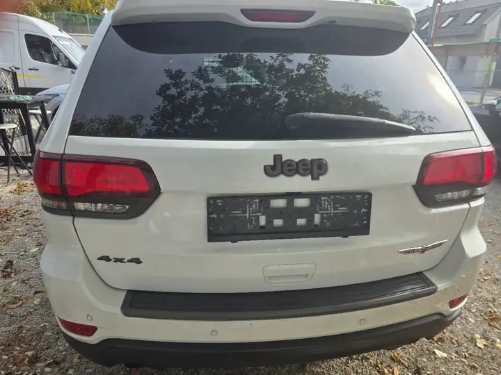 Jeep Grand Cherokee 2019 photo 3