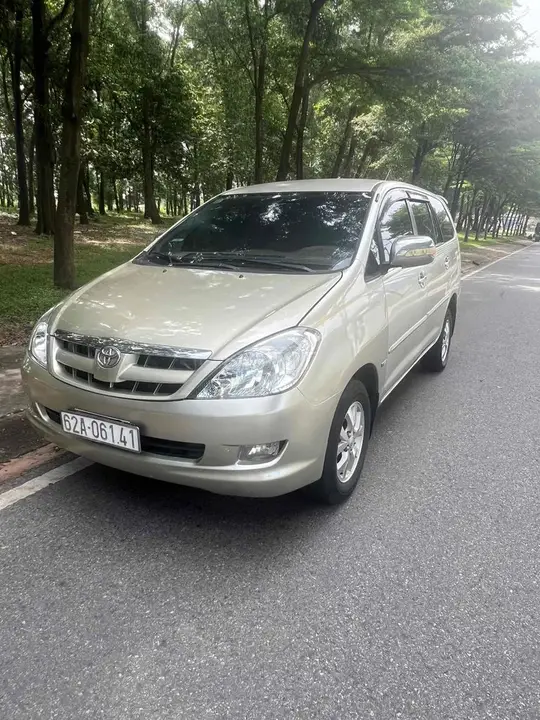 Toyota Innova 2007 photo 3