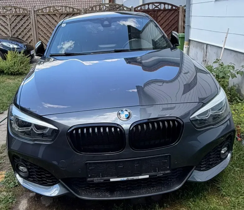 BMW 1 Series 2018 photo 2
