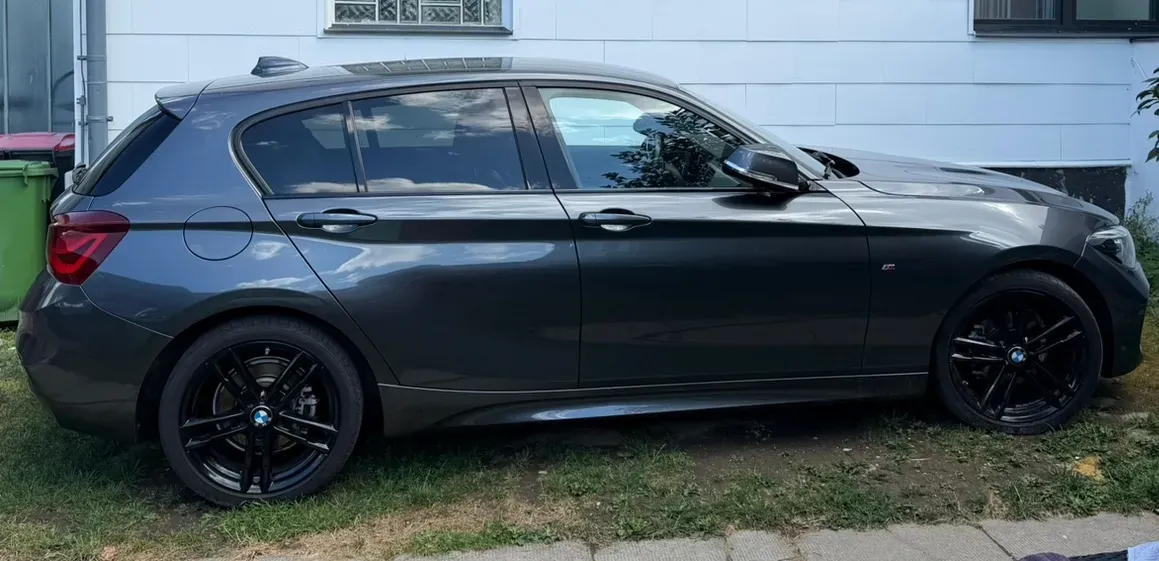 BMW 1 Series 2018 photo 3