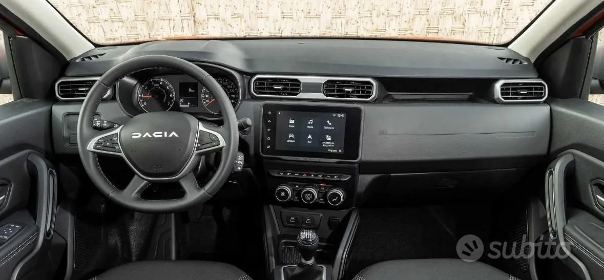 Dacia Duster 2022 photo 2