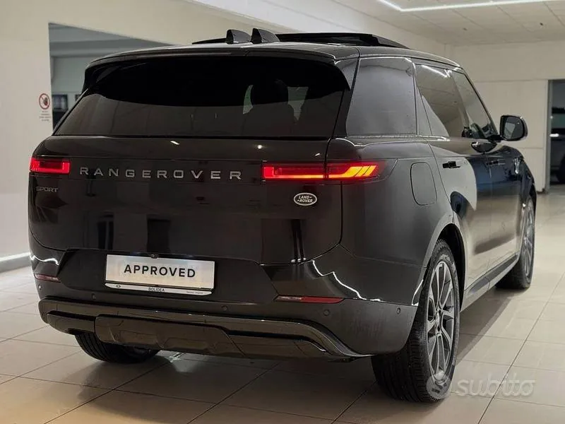 Land Rover Range Rover Sport 2023 photo 2
