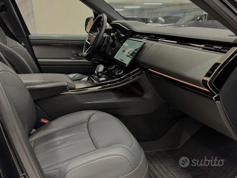 Land Rover Range Rover Sport 2023 photo 3